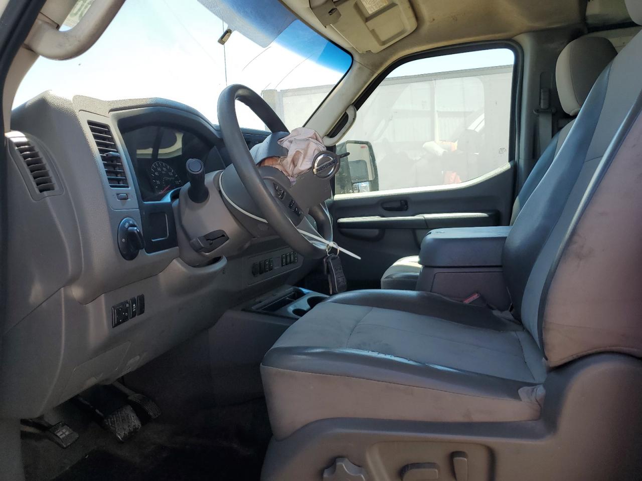 1n6af0ky8fn808482 1N6AF0KY8FN808482 2015 Nissan Nv 2500