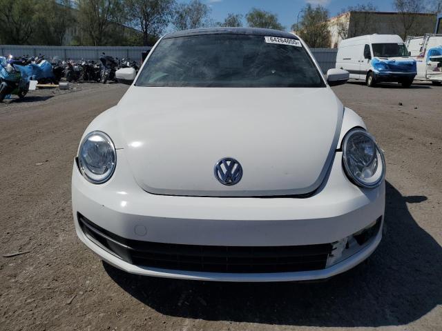 Hatchbacks VOLKSWAGEN BEETLE 2012 Biały