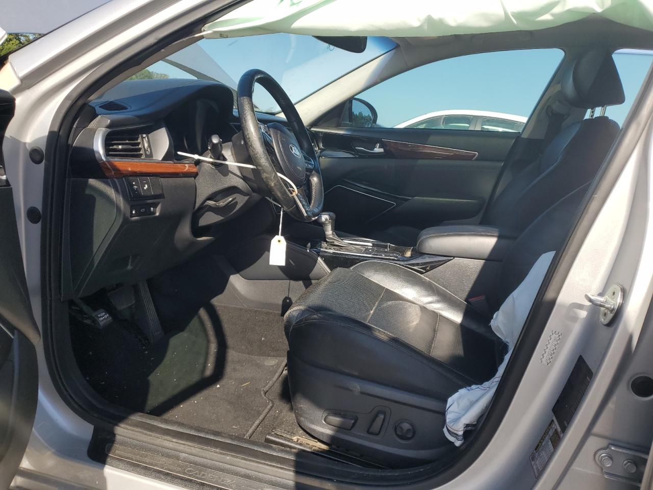 2017 Kia Cadenza Premium VIN: KNALC4J12H5063549 Lot: 64287975