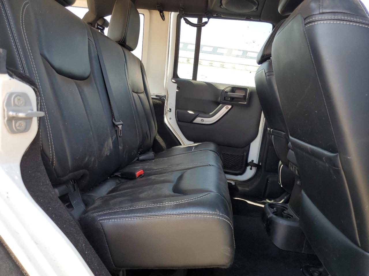 2014 Jeep Wrangler Unlimited Rubicon VIN: 1C4BJWFG4EL195832 Lot: 65638745