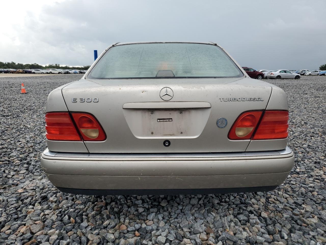1998 Mercedes-Benz E 300Td VIN: WDBJF25F6WA649427 Lot: 63206155