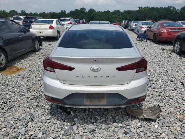  HYUNDAI ELANTRA 2019 Серебристый