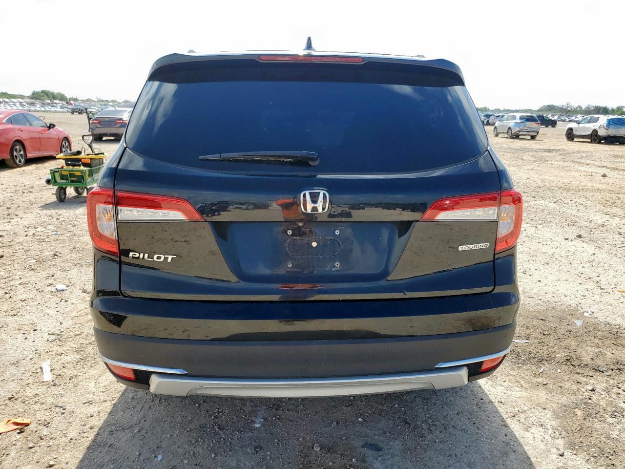 2020 Honda Pilot Touring VIN: 5FNYF5H95LB005816 Lot: 63781565