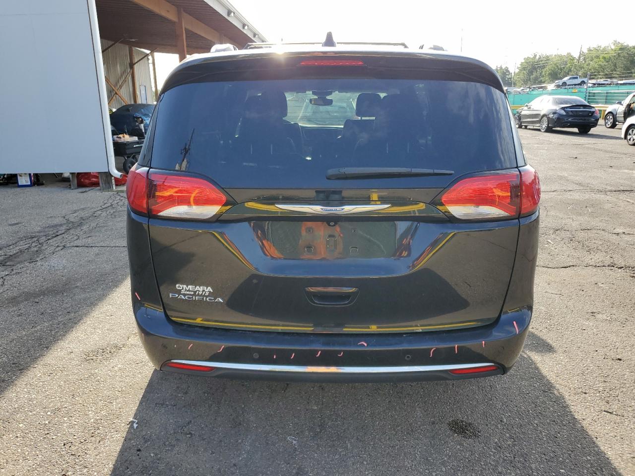 2018 Chrysler Pacifica Touring L VIN: 2C4RC1BG1JR149829 Lot: 65477185