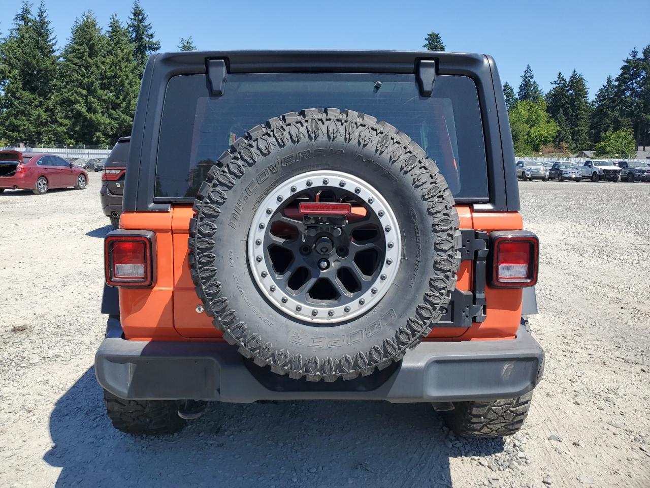 2018 Jeep Wrangler Unlimited Sport VIN: 1C4HJXDG8JW183775 Lot: 64964175