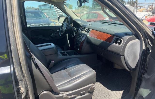 Parquets CHEVROLET SUBURBAN 2014 Black
