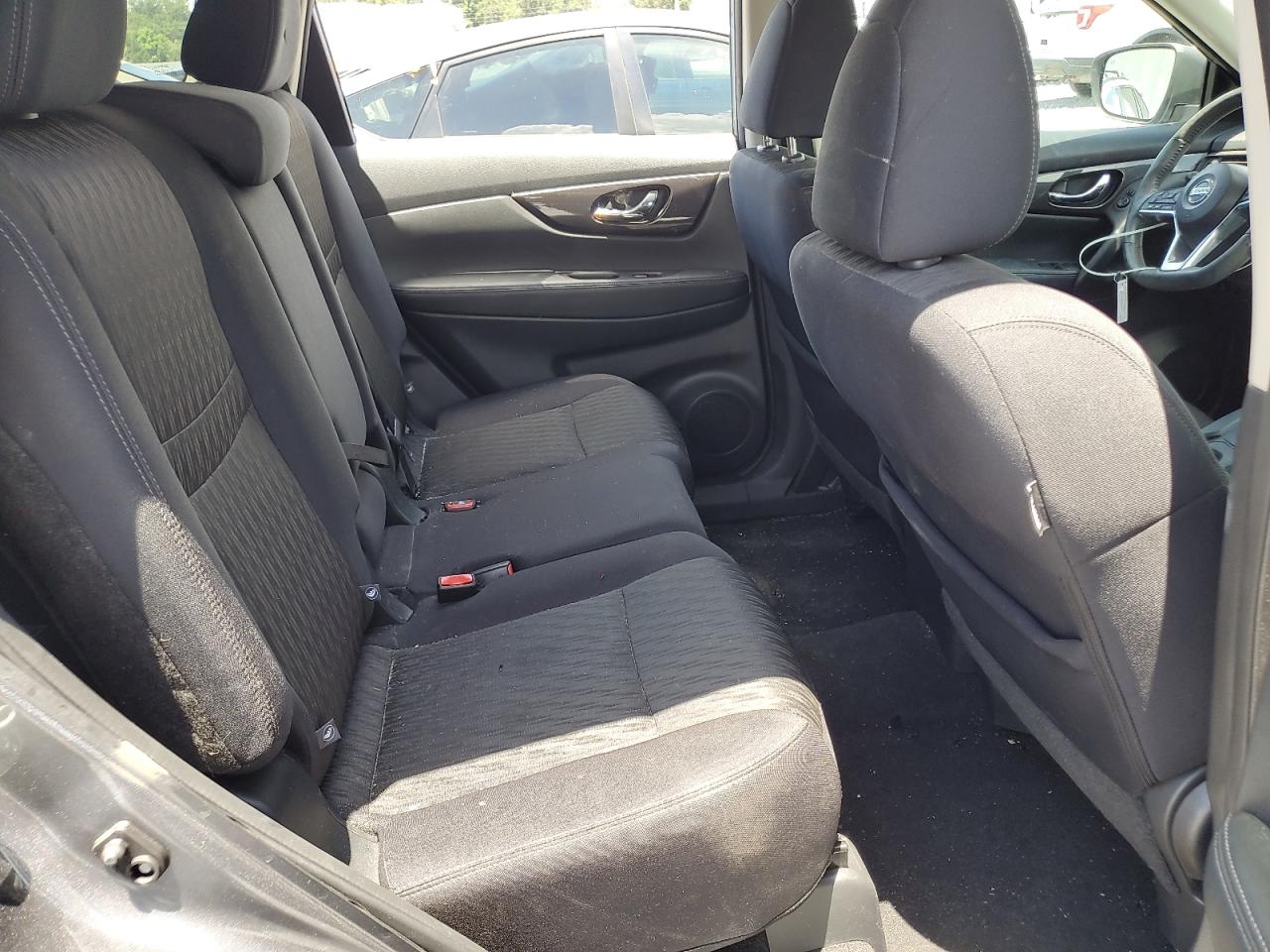 2018 Nissan Rogue S VIN: 5N1AT2MV8JC731638 Lot: 65388525