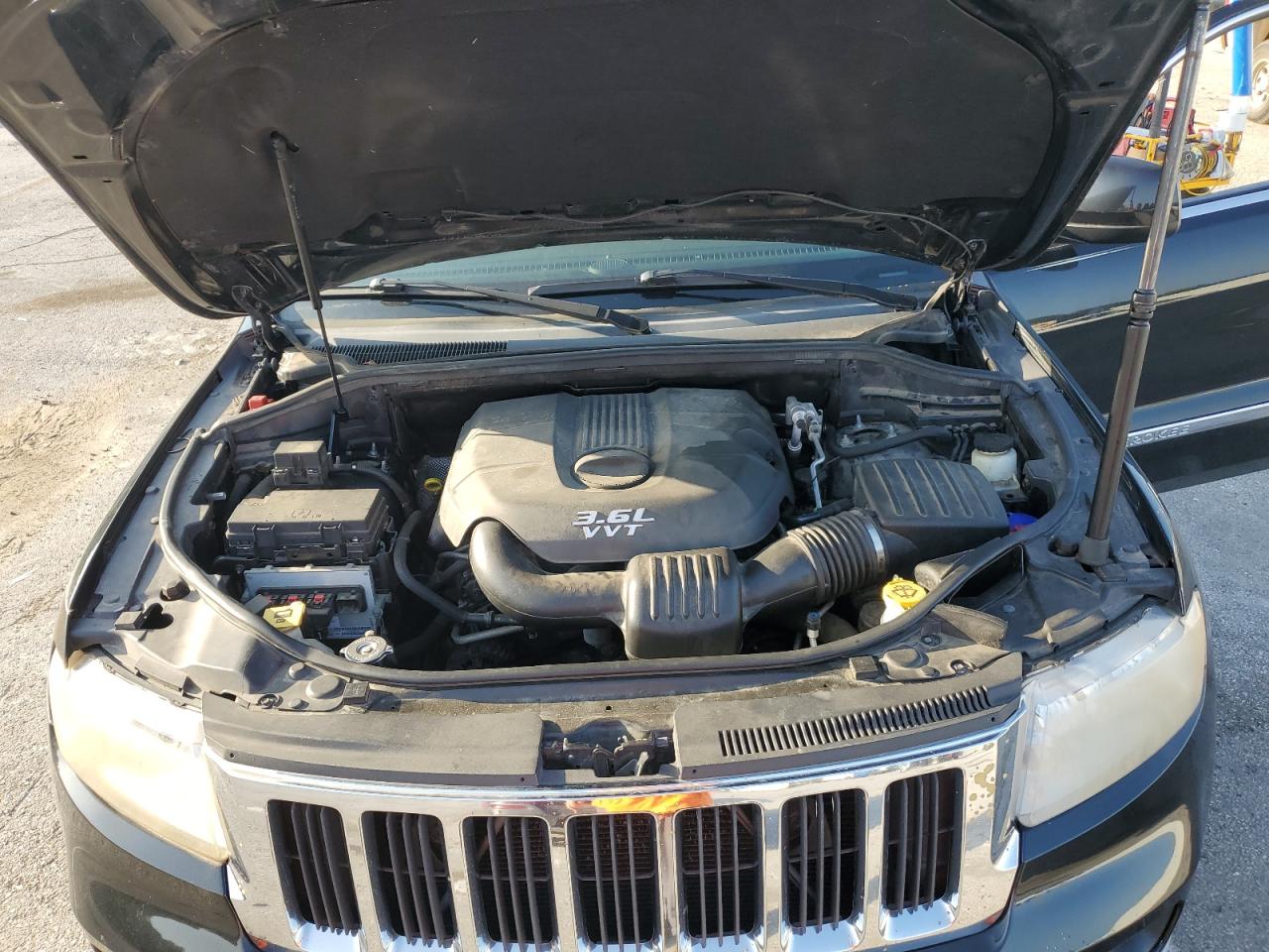 2012 Jeep Grand Cherokee Laredo VIN: 1C4RJFAGXCC254935 Lot: 65605355