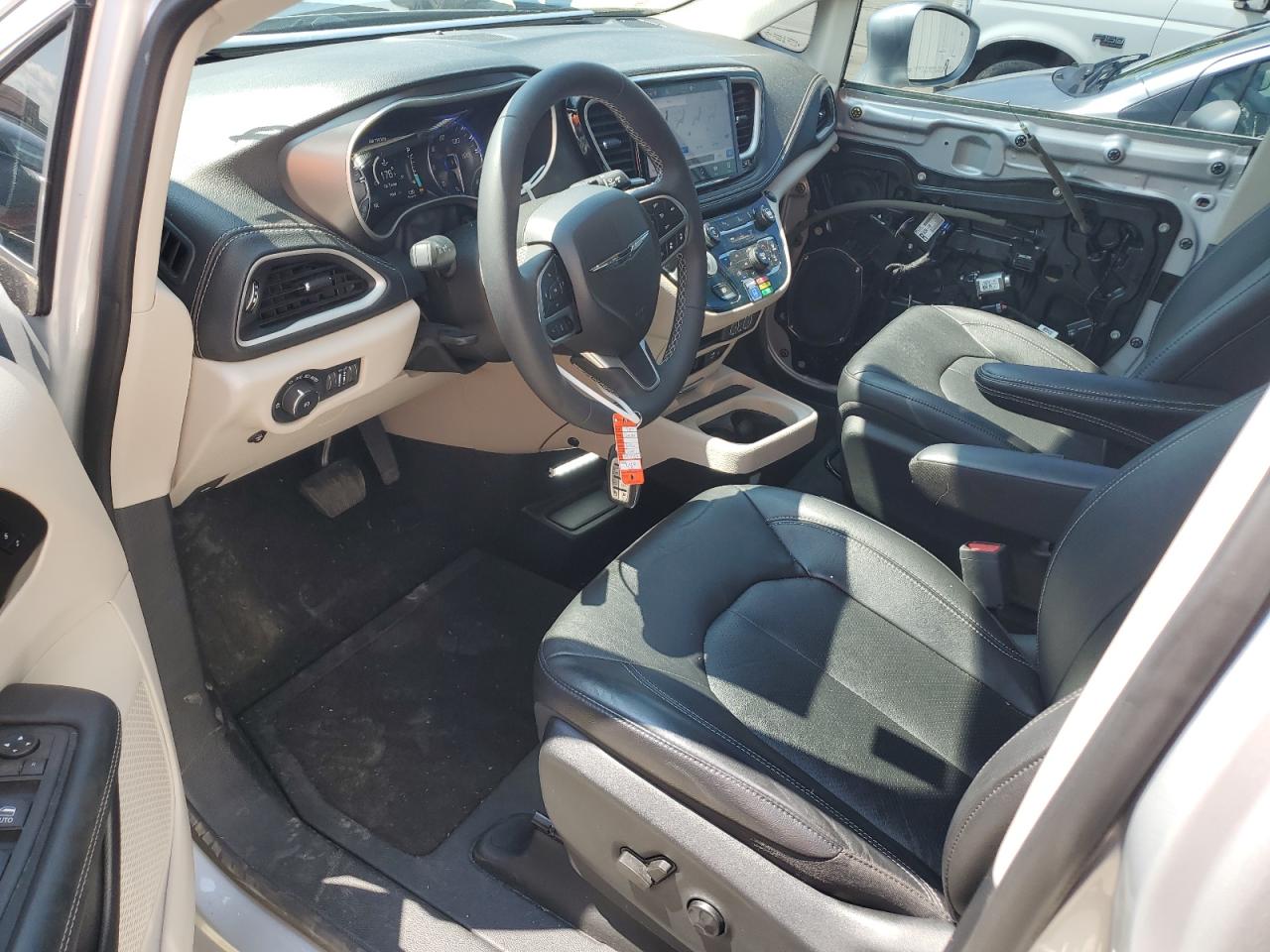 2022 Chrysler Pacifica Touring L VIN: 2C4RC1BG6NR155857 Lot: 64169535