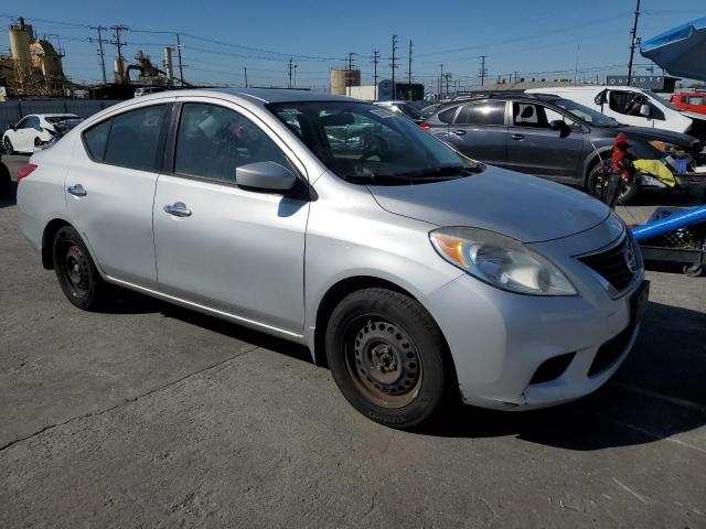 Седаны NISSAN VERSA 2014 Серебристый