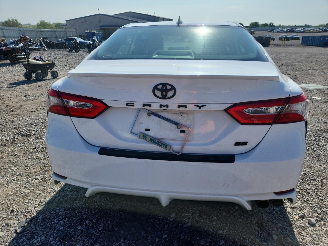 4T1B11HK2KU272770 TOYOTA CAMRY 2019