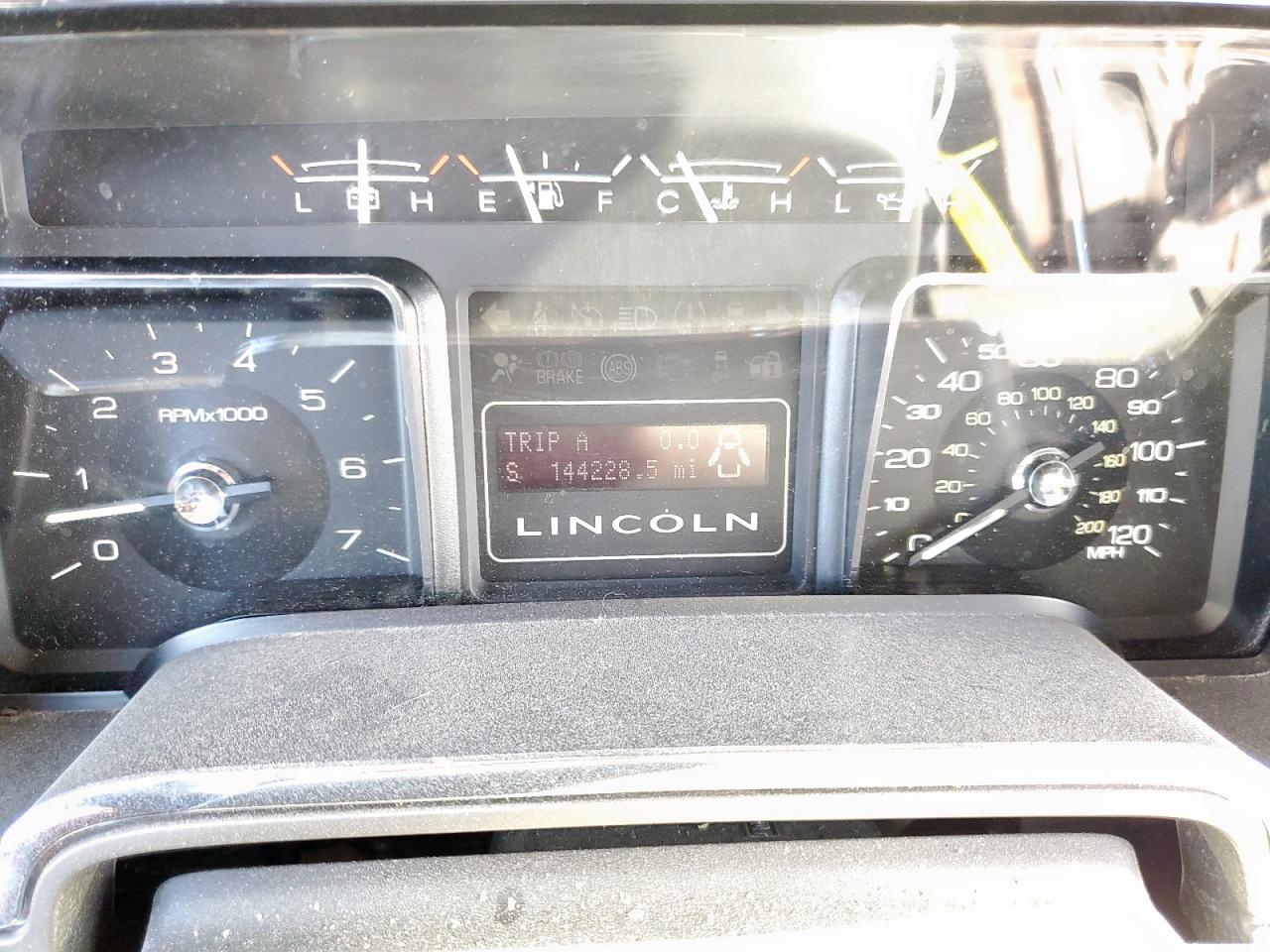 5lmjj2h57del04375 5LMJJ2H57DEL04375 2013 Lincoln Navigator