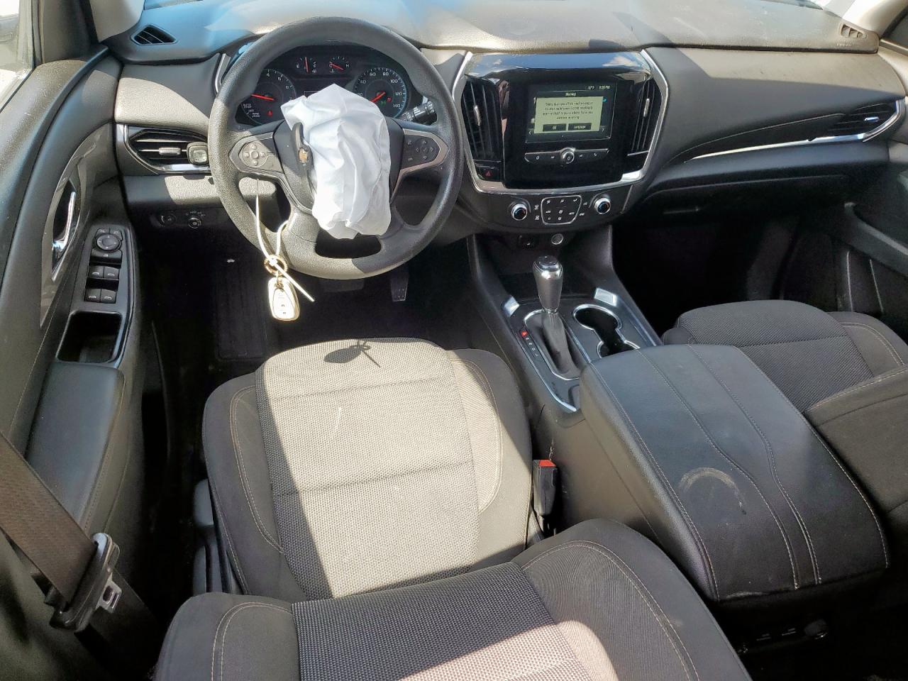 2018 Chevrolet Traverse Ls VIN: 1GNERFKW0JJ172533 Lot: 65902125