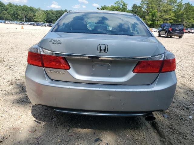 Sedans HONDA ACCORD 2015 Srebrny