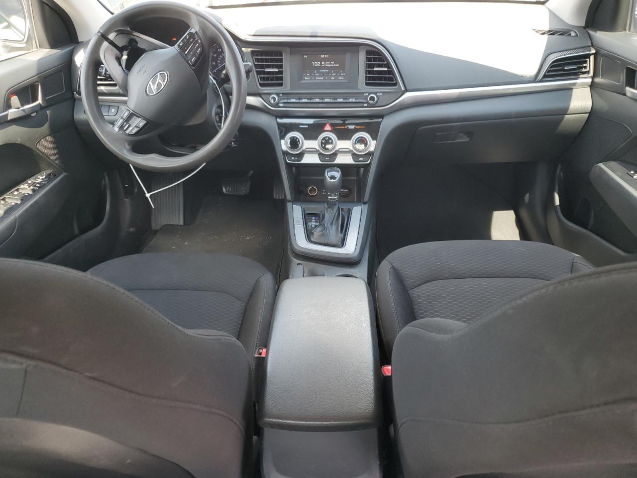 2019 Hyundai Elantra Se VIN: 5NPD74LF8KH470383 Lot: 62896075