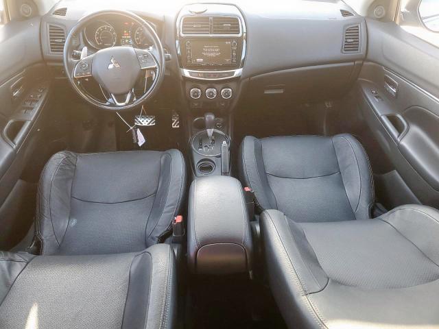  MITSUBISHI OUTLANDER 2017 Silver