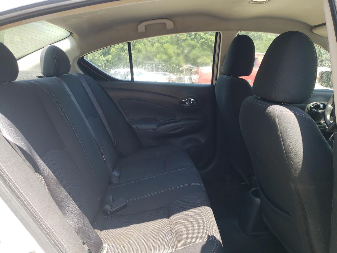 2017 Nissan Versa S VIN: 3N1CN7AP1HL825663 Lot: 64557855