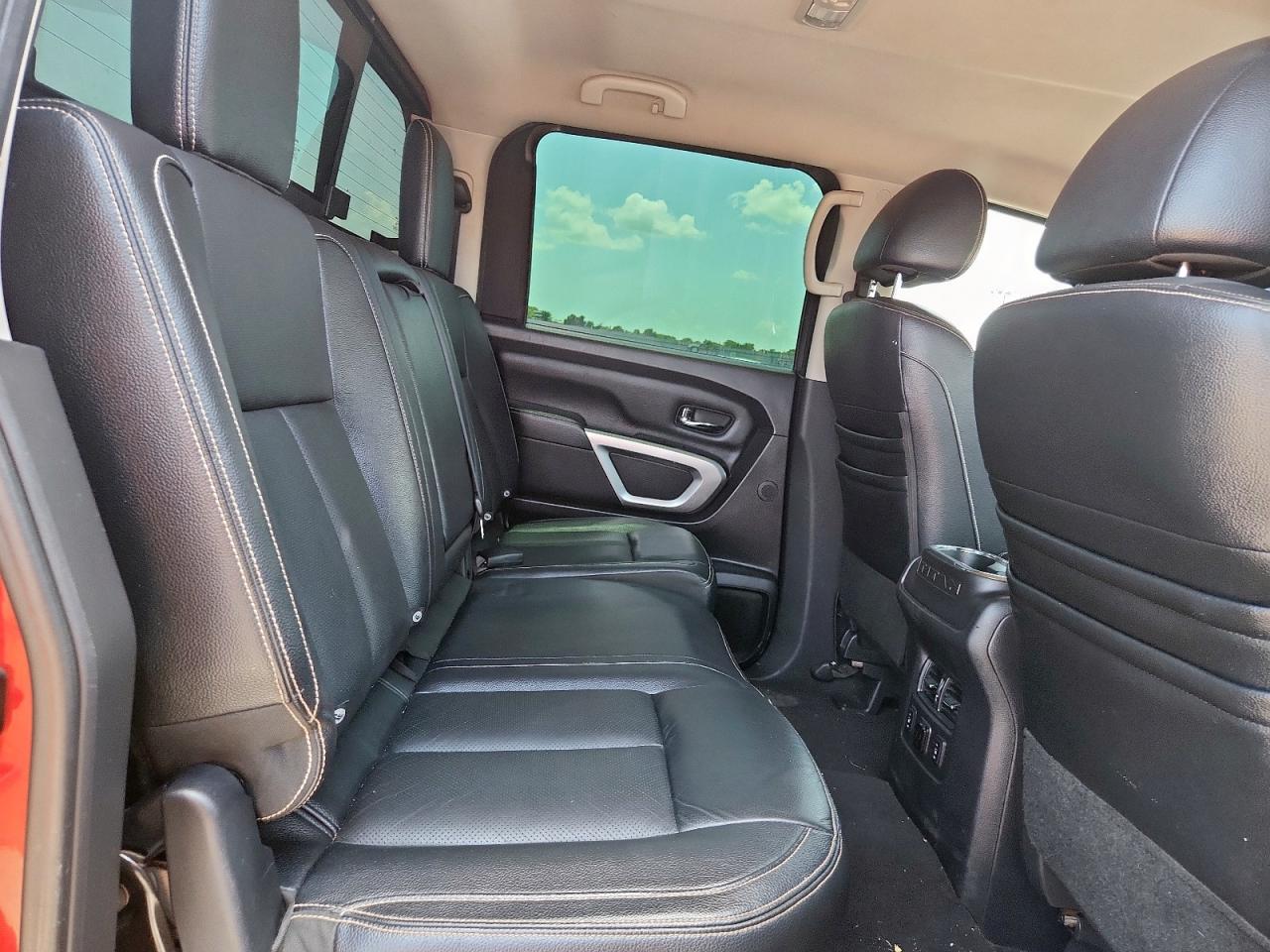 2017 Nissan Titan Sv VIN: 1N6AA1E51HN524832 Lot: 63772305