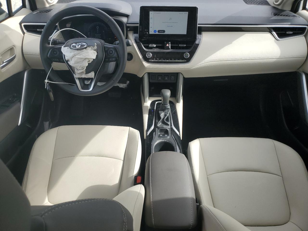 2024 Toyota Corolla Cross Xle VIN: 7MUDAABG6RV092228 Lot: 63591185