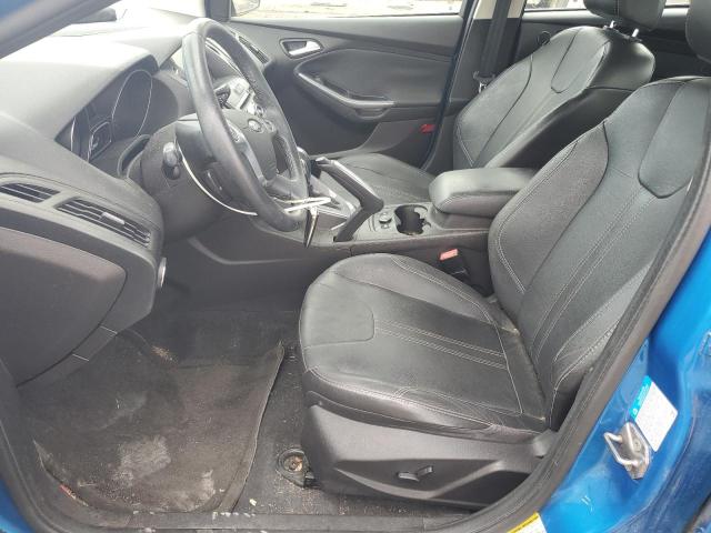 Sedans FORD FOCUS 2013 Granatowy