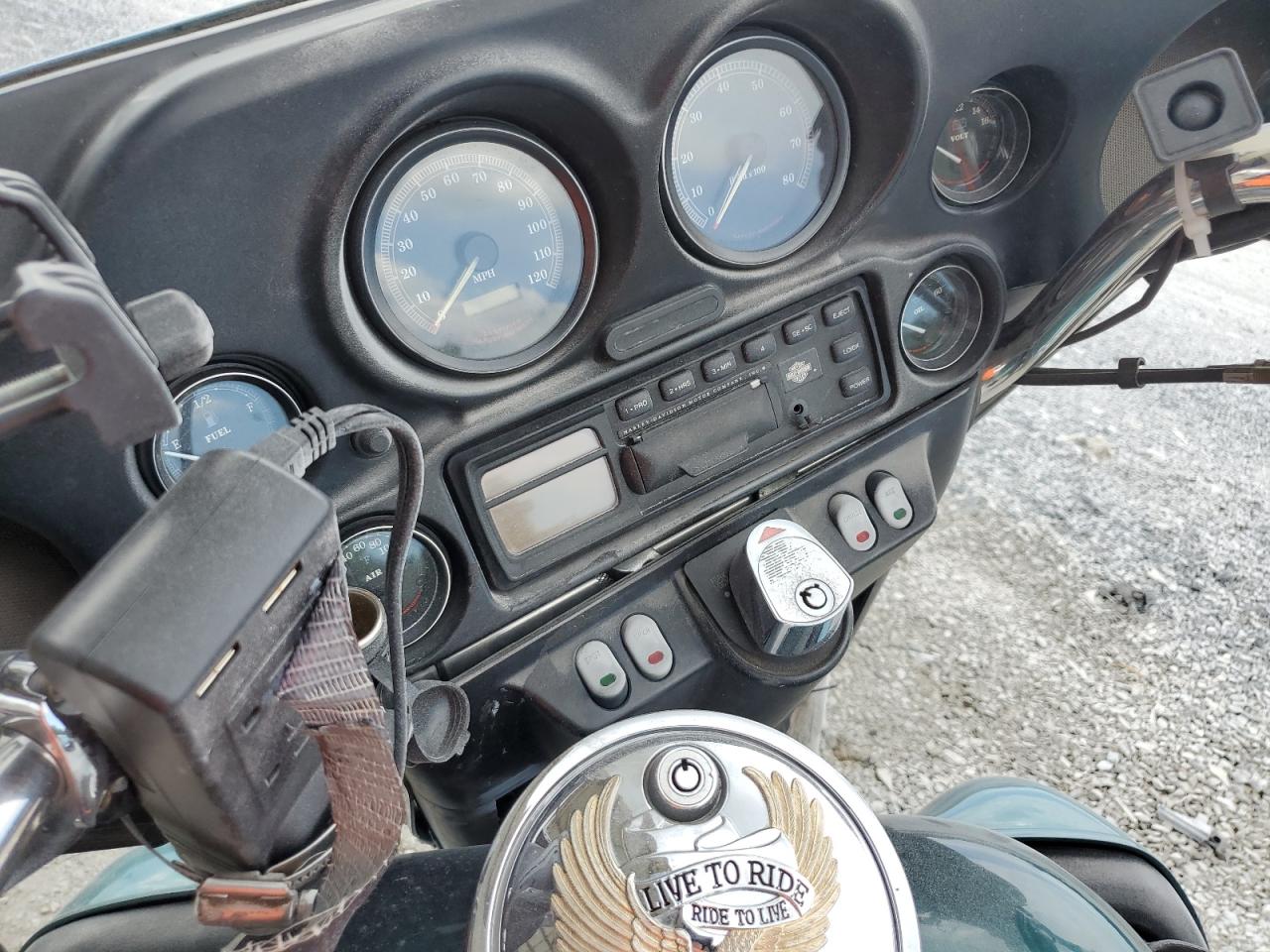 2001 Harley-Davidson Flhtcui VIN: 1HD1FCW121Y604087 Lot: 64735465