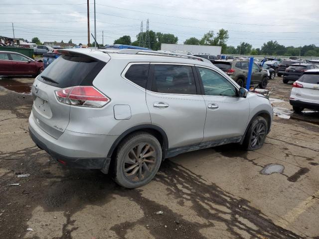 NISSAN ROGUE 2016 Srebrny