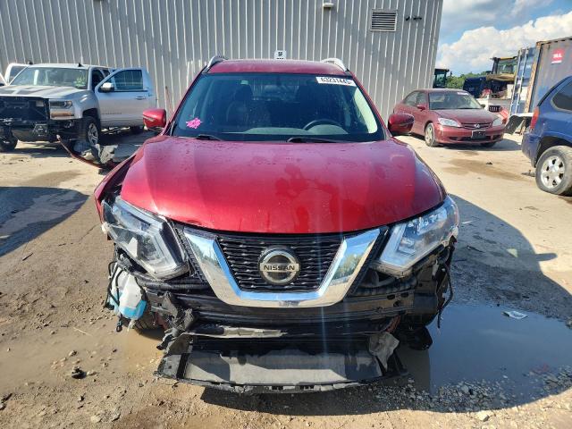  NISSAN ROGUE 2018 Czerwony