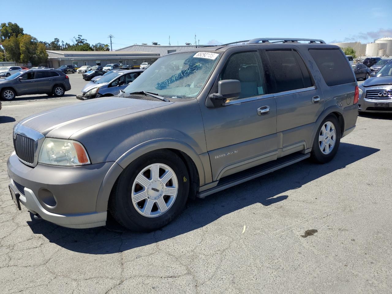 2004 Lincoln Navigator