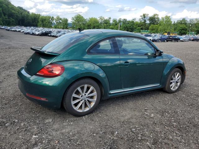  VOLKSWAGEN BEETLE 2018 Зеленый