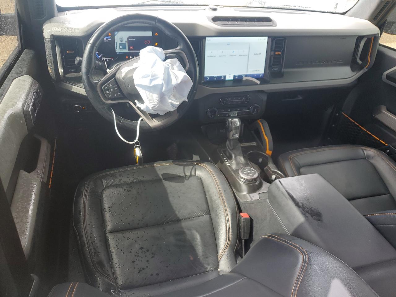 2022 Ford Bronco Base VIN: 1FMEE5DP5NLB84025 Lot: 65427325