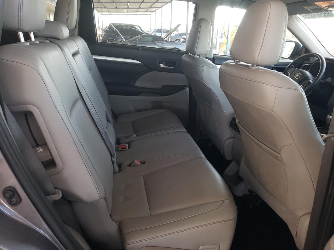 2019 Toyota Highlander Se VIN: 5TDKZRFH1KS555300 Lot: 65537055