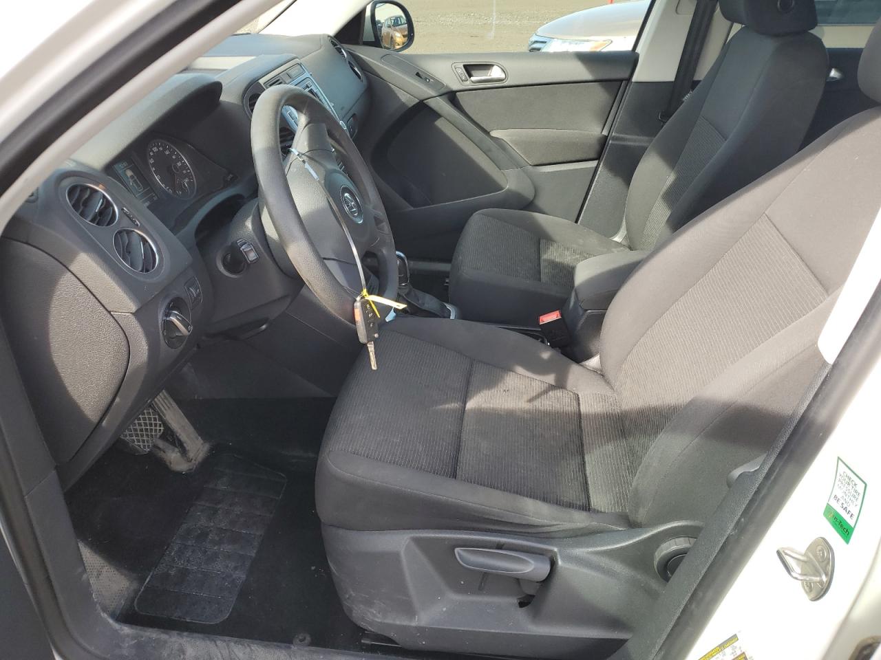 2012 Volkswagen Tiguan S VIN: WVGBV7AX3CW539353 Lot: 60701535