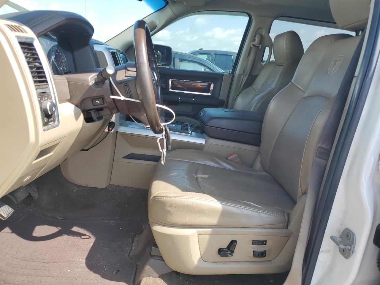 2011 Dodge Ram 1500 VIN: 1D7RV1CT1BS588654 Lot: 64948515