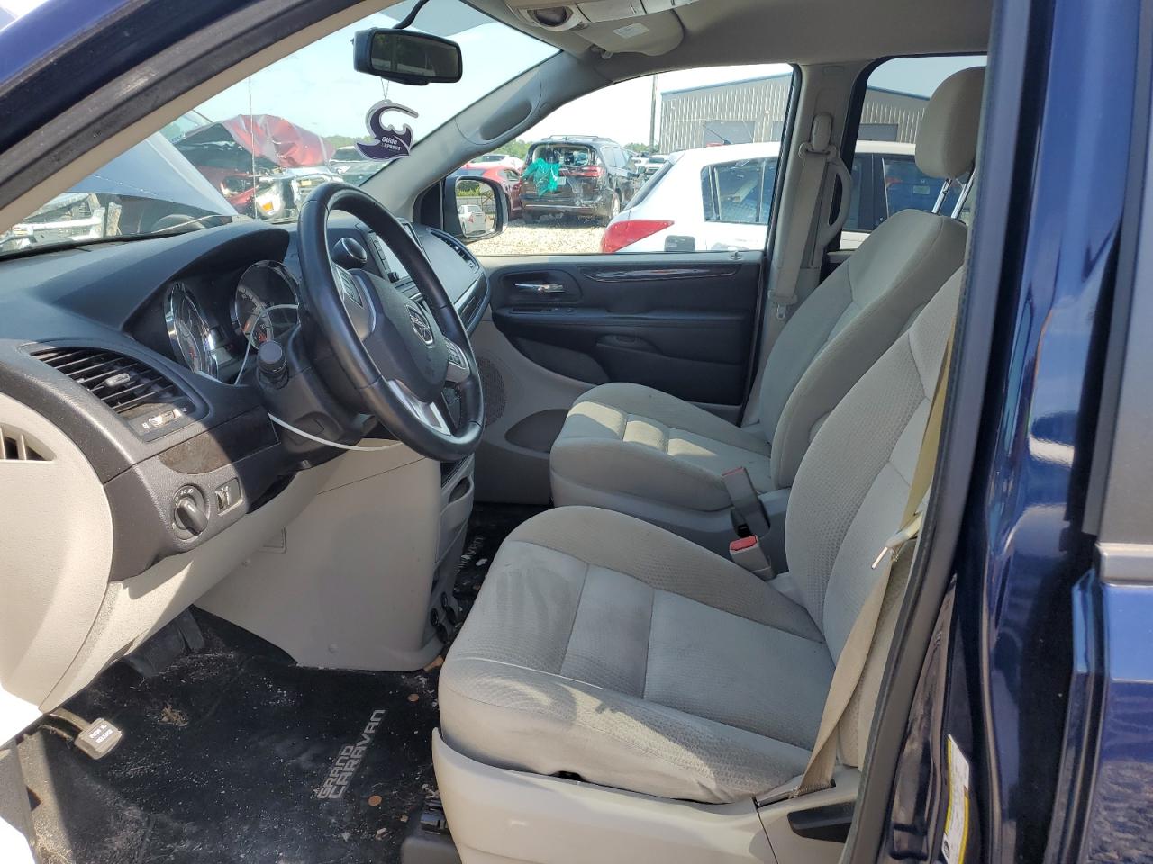 2017 Dodge Grand Caravan Se VIN: 2C4RDGBG5HR612856 Lot: 64216175