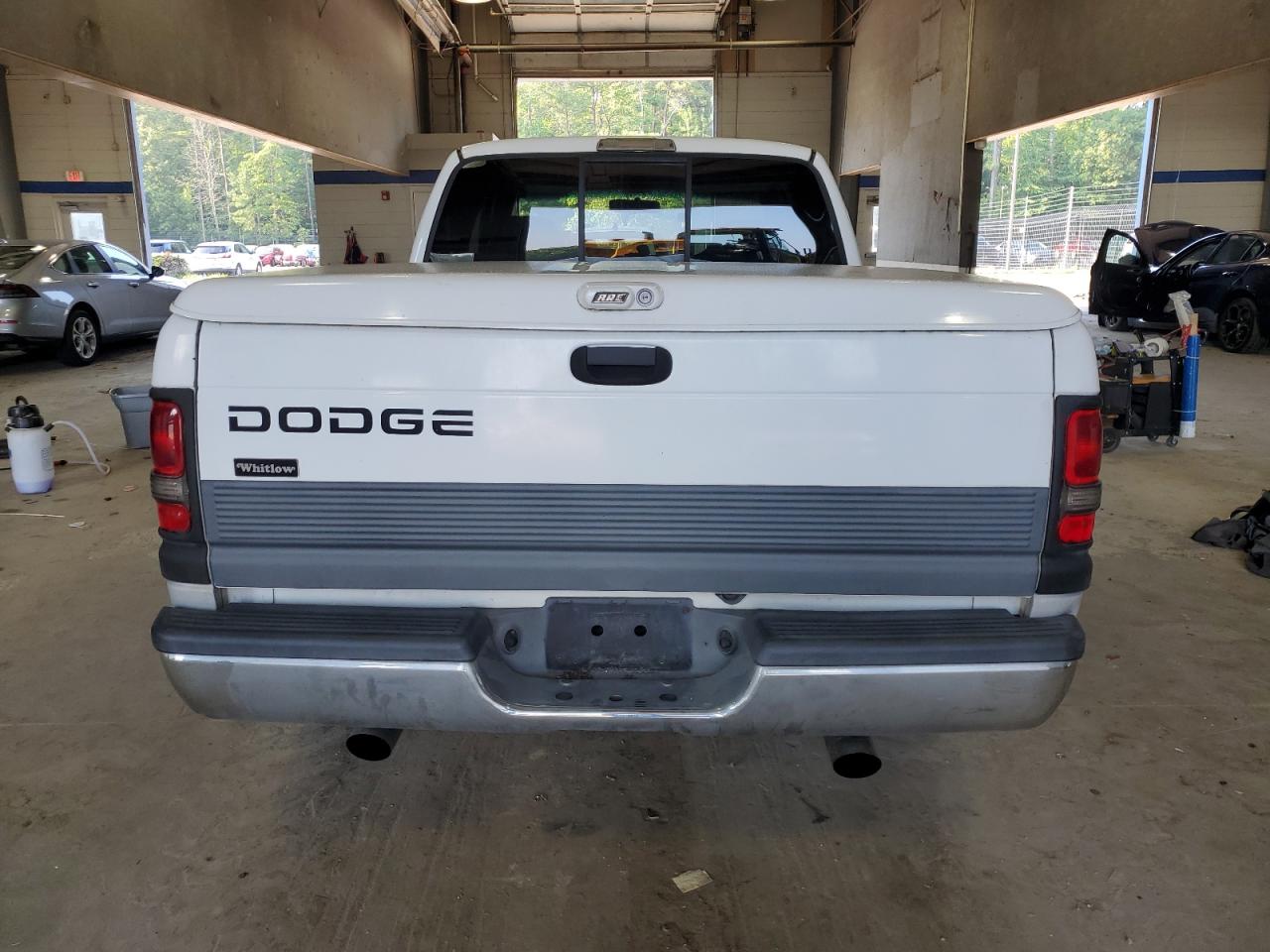 1998 Dodge Ram 1500 VIN: 3B7HC13Y0WG135758 Lot: 63700805