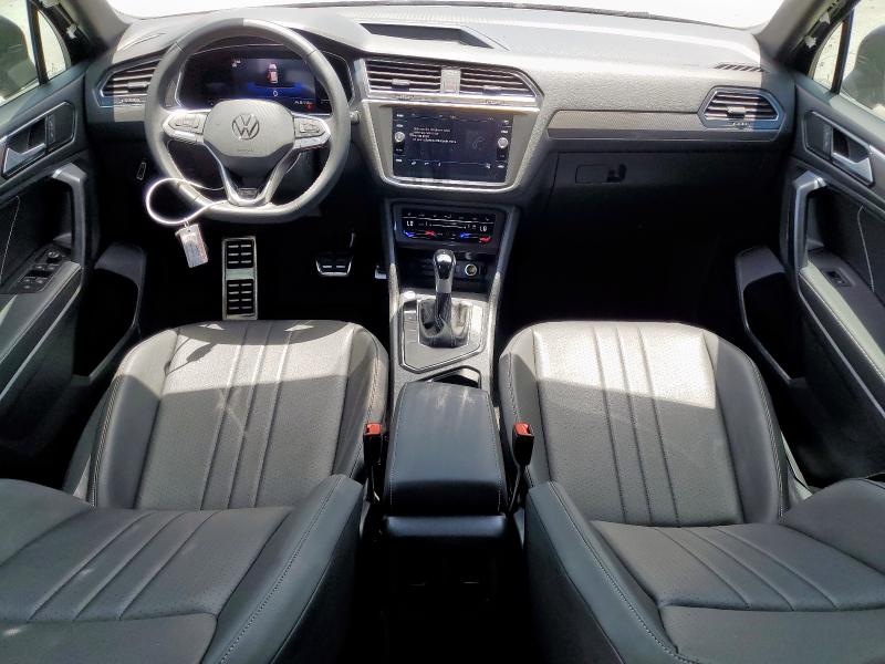  VOLKSWAGEN TIGUAN 2023 Серый
