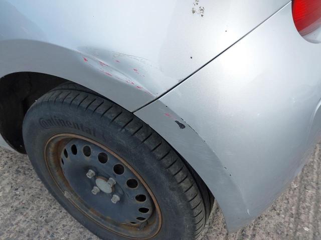 2014 VOLKSWAGEN MOVE UP