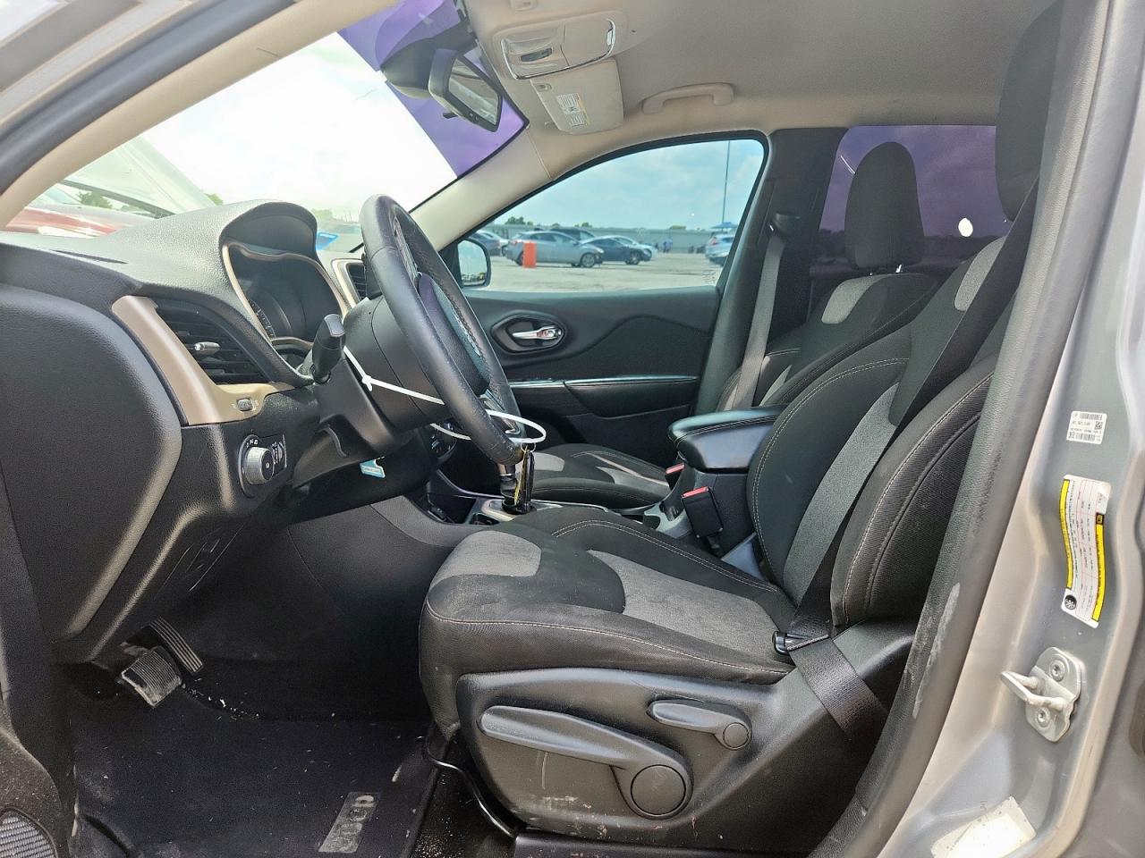 2014 Jeep Cherokee Latitude VIN: 1C4PJLCS4EW106434 Lot: 64960025