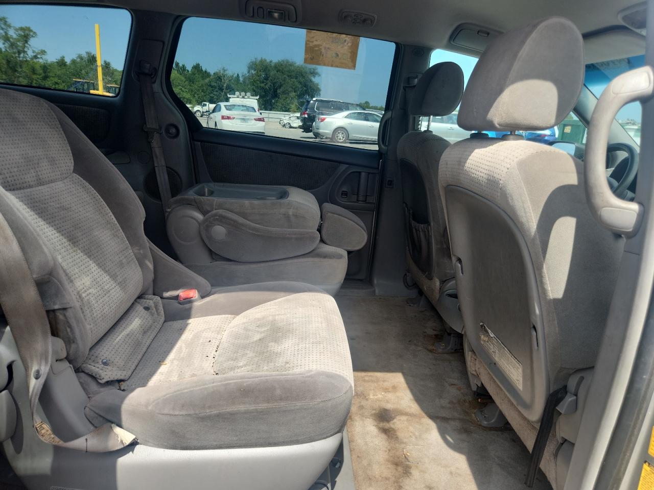 2008 Toyota Sienna Ce VIN: 5TDZK23C88S220840 Lot: 64753195