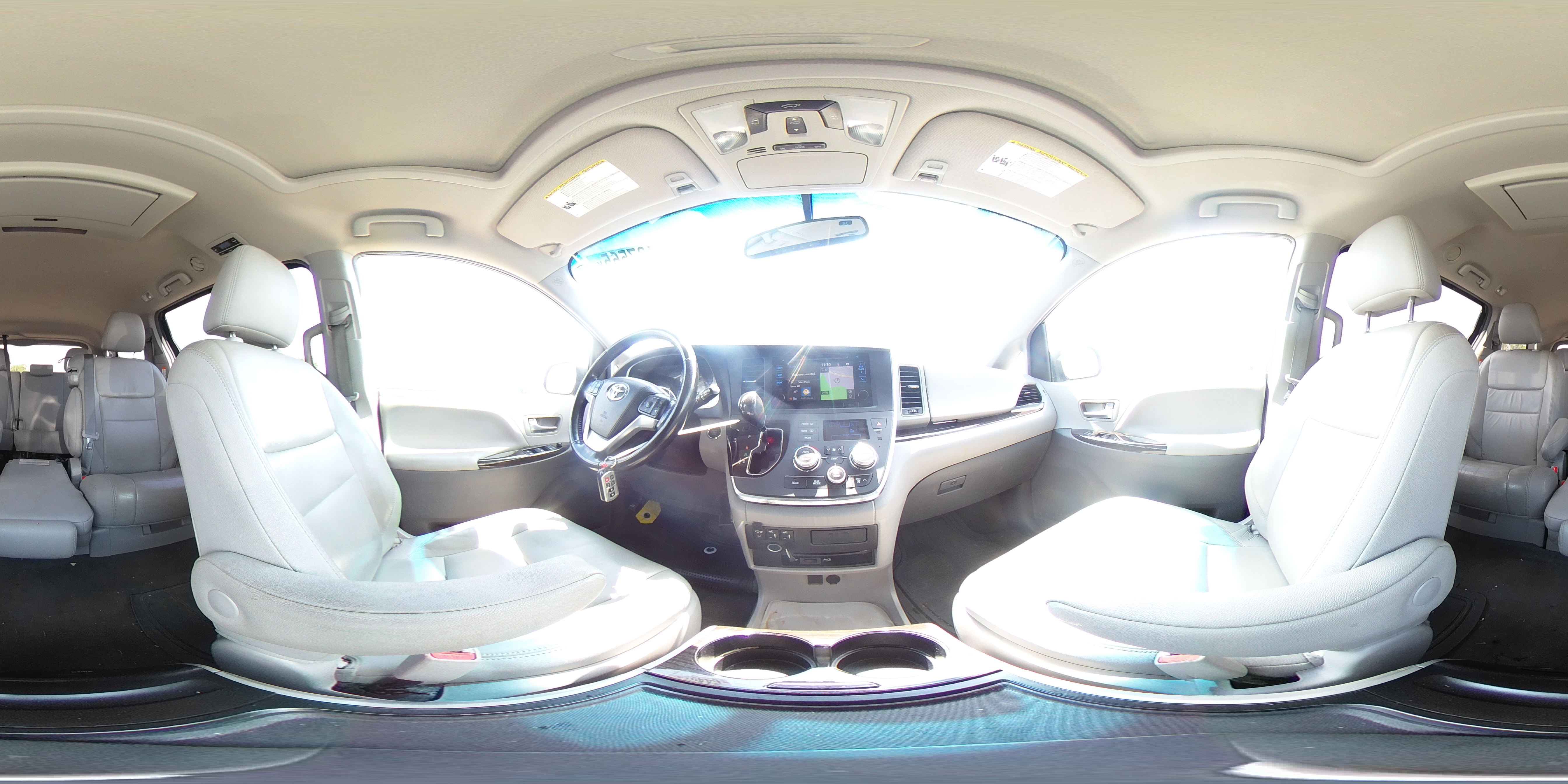 2015 Toyota Sienna Xle VIN: 5TDYK3DCXFS685715 Lot: 64407565