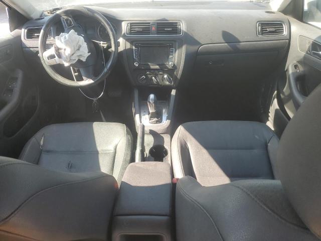  VOLKSWAGEN JETTA 2012 Srebrny