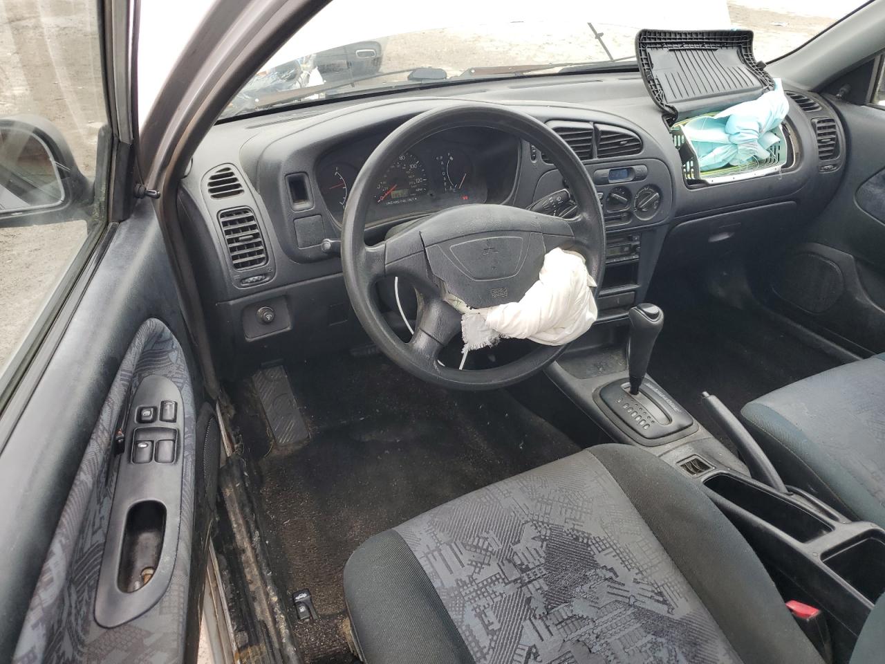 2002 Mitsubishi Mirage De VIN: JA3AY11A22U015278 Lot: 63560965