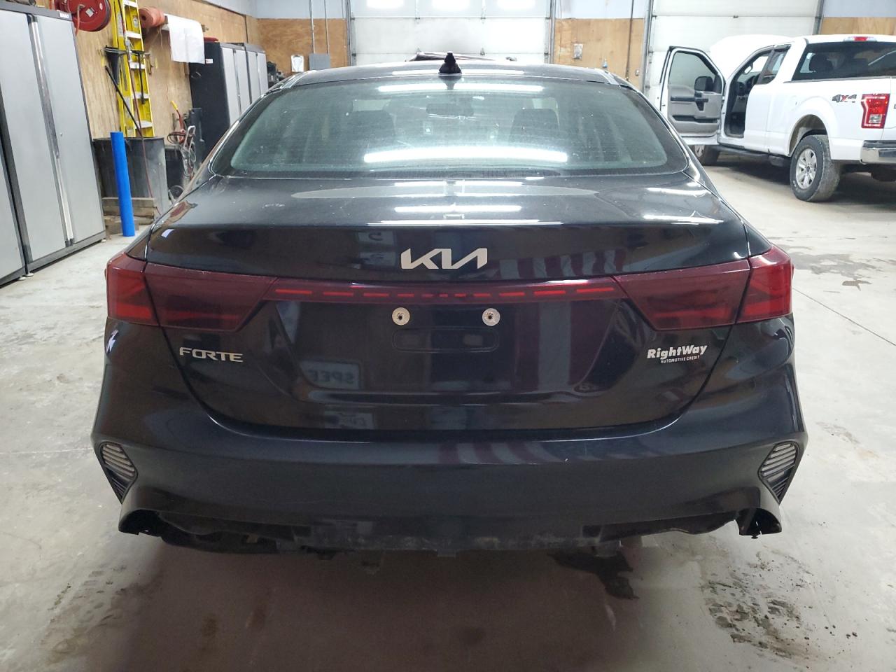 3KPF24AD2NE481817 2022 Kia Forte Fe