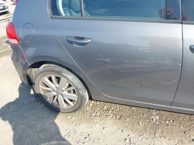 2010 VOLKSWAGEN GOLF SE TD