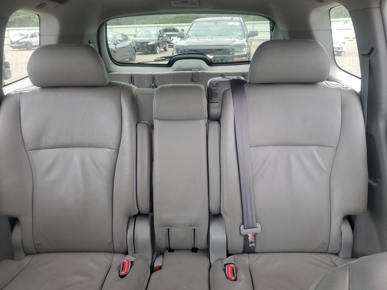2010 Toyota Highlander Hybrid Limited VIN: JTEJW3EH8A2047295 Lot: 65133605