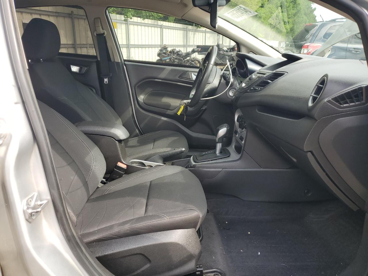 2015 Ford Fiesta Se VIN: 3FADP4BJ1FM104518 Lot: 64145355