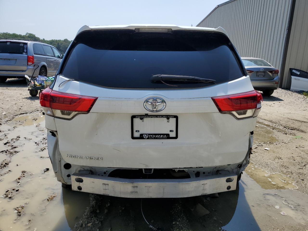 2019 Toyota Highlander Le VIN: 5TDZZRFH9KS330119 Lot: 63379375
