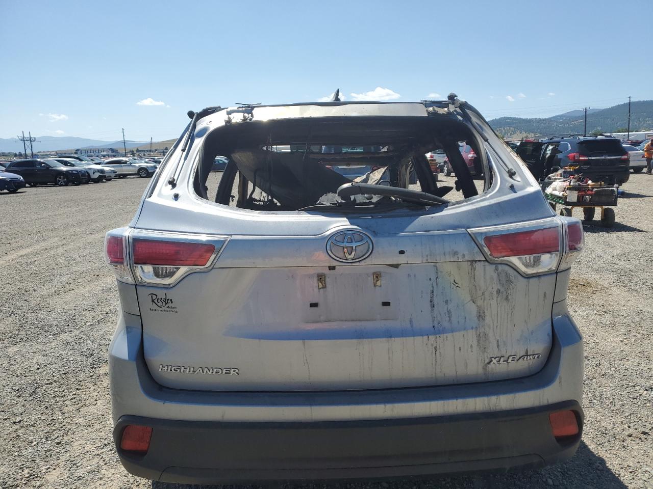 2016 Toyota Highlander Xle VIN: 5TDJKRFHXGS355636 Lot: 70679615
