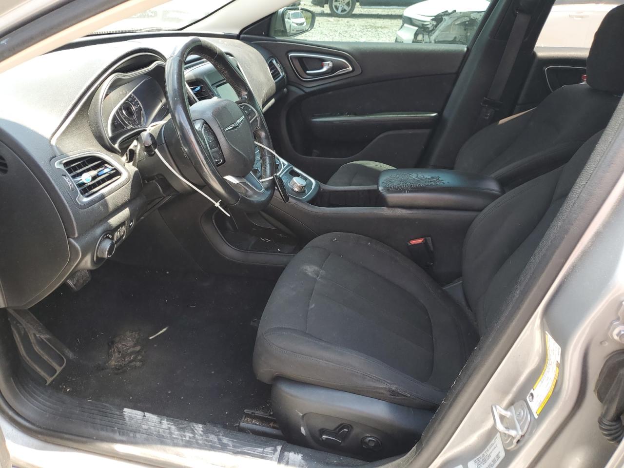 2015 Chrysler 200 Limited VIN: 1C3CCCAB2FN692154 Lot: 67216945