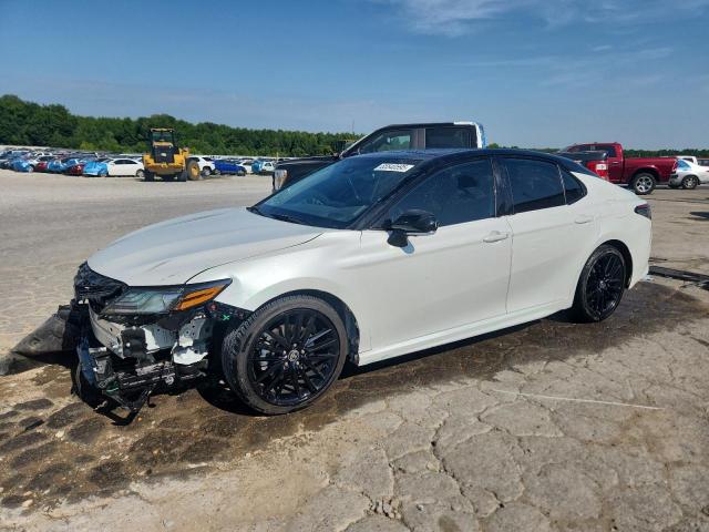  TOYOTA CAMRY 2023 Белы